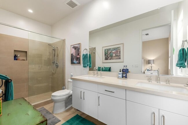 Building Photo - 16510 N 92nd St