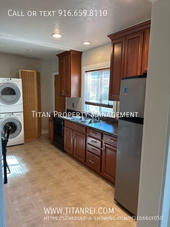 Building Photo - 2475 San Jose Way