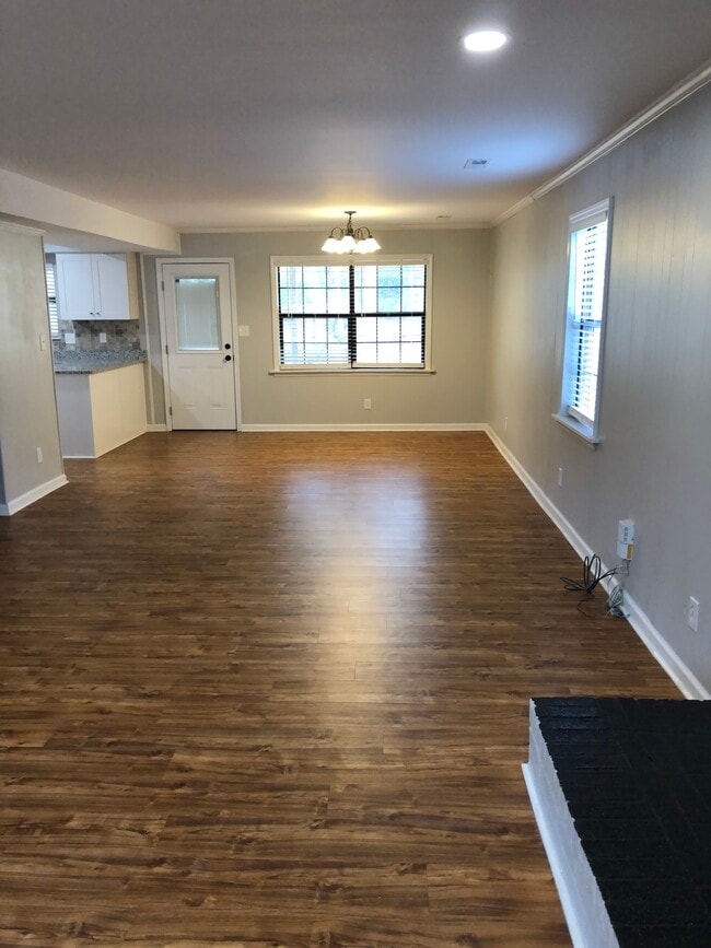 Living Room - 5916 Grosner Pl