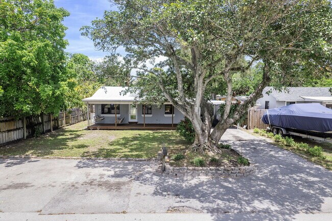 Building Photo - 1292 SW 25th Ave