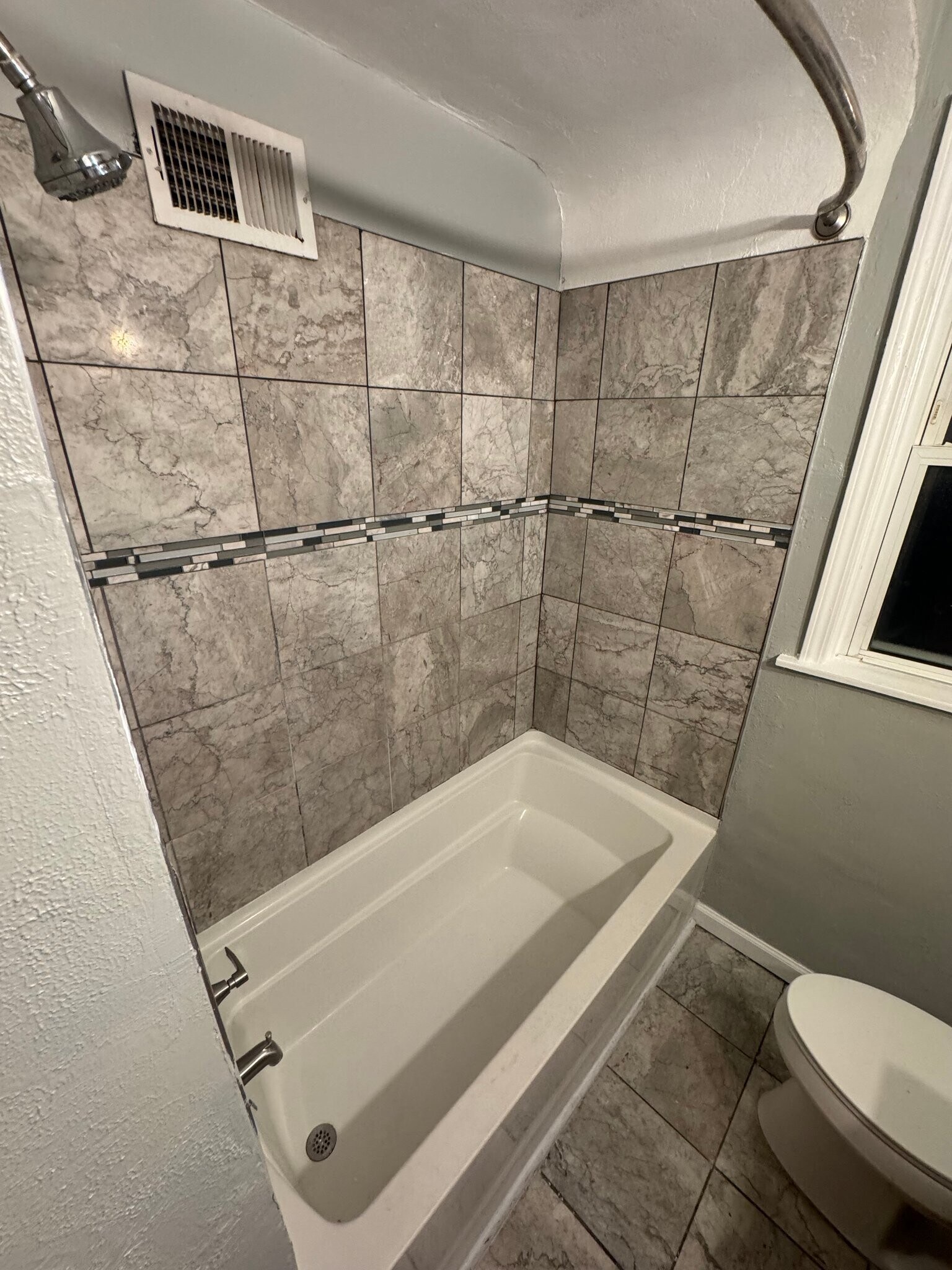 Building Photo - 3512 Belaire Pl