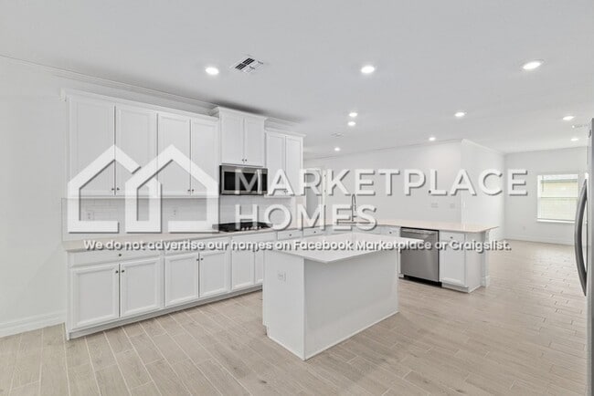 Building Photo - 1355 SE 43rd Rd