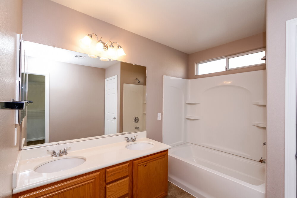 Building Photo - 10293 Burning Bush St