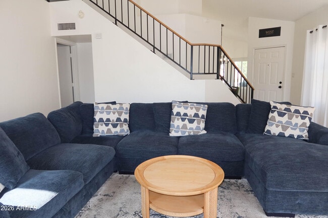 Building Photo - 3113 E Topeka Dr