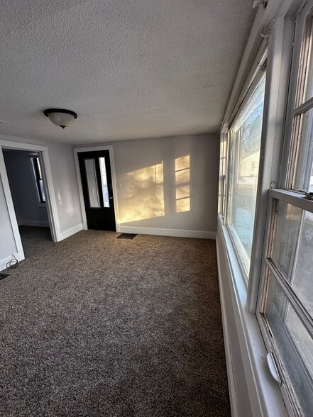 Building Photo - 305 S Western Ave