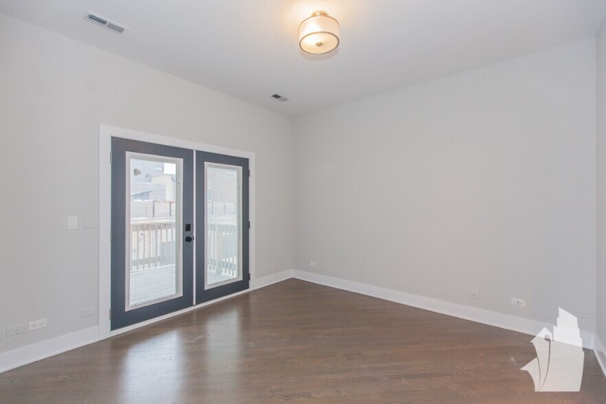 Building Photo - 2714 N Wayne Ave