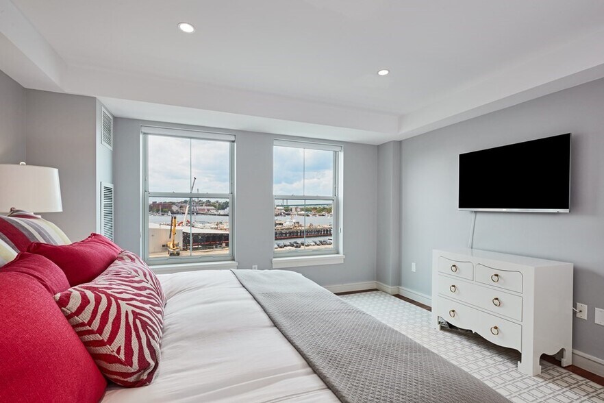 Building Photo - 3 Battery Wharf