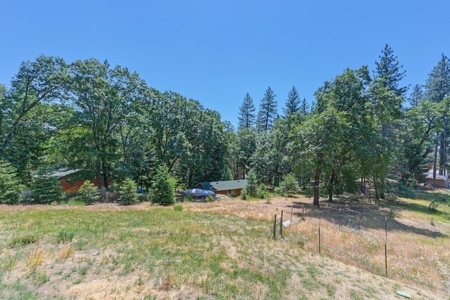 Building Photo - 3-Bedroom Home on a Foresthill Cul-de-Sac