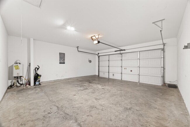 Building Photo - 21522 Violet Rdg Rd