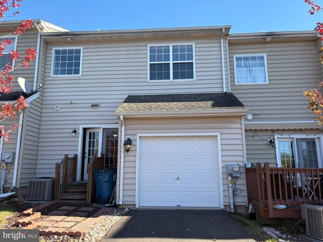 Building Photo - 2148 Danville Dr