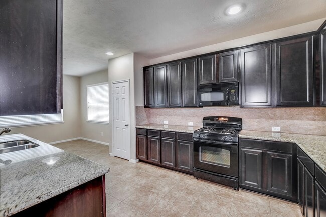 Building Photo - 5210 Lakota Trail