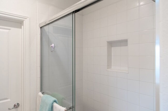 Building Photo - Newer 3 Bed, 2.5 Bath Sea Haven Home for Lease