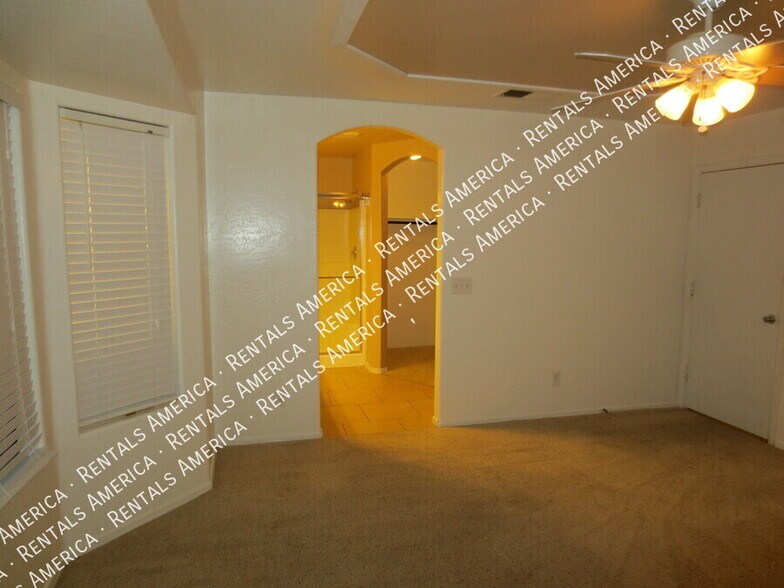Building Photo - 10831 E Contessa St
