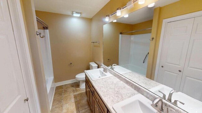 Building Photo - 110 Oakland Dr