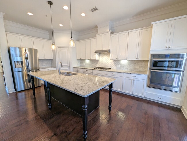 Building Photo - 146 Brindle Ln