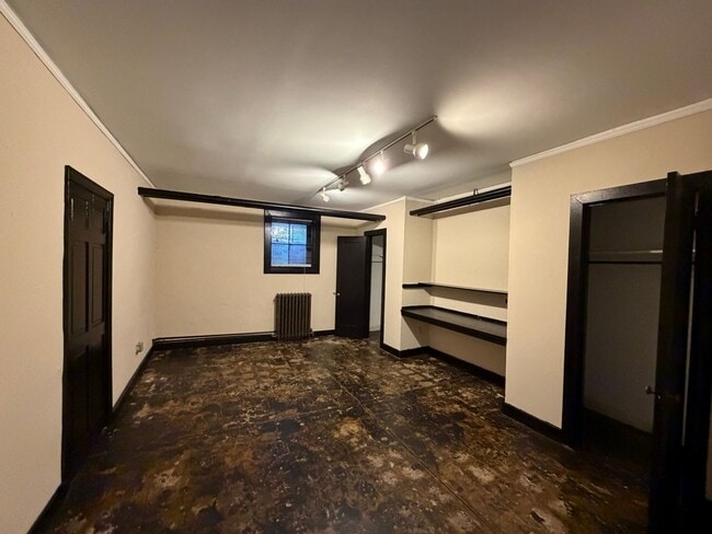 Building Photo - 1 BR Apt in Old SW; Utilities & Wi-Fi included!