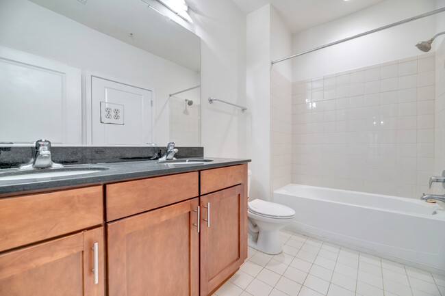 Building Photo - 1425 11th St NW