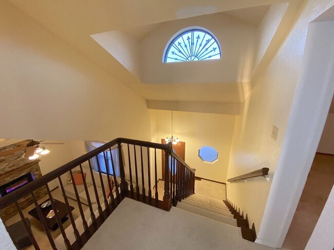 Building Photo - East El Paso 4 bed Refrig A/C!
