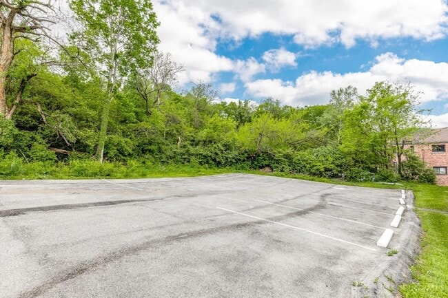 Building Photo - 2486 White St