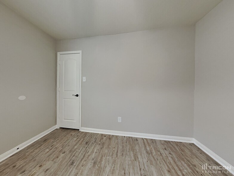 Building Photo - 1525 Treeta Trail