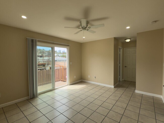 Building Photo - Casa Millar | Spacious Homes for Comfortab...