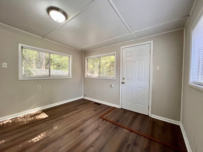 Building Photo - Home for Rent in Hot Springs!