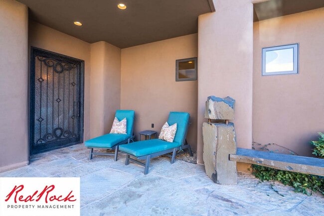 Building Photo - Incredible 4 Bedroom, 4 Bathroom FULLY FURNISHED Property in Entrada with a Private Pool!! 18 Mon...