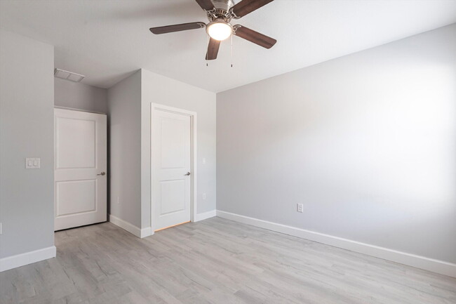 Building Photo - BRAND NEW Construction, 3 bed / 2 bath Ren...
