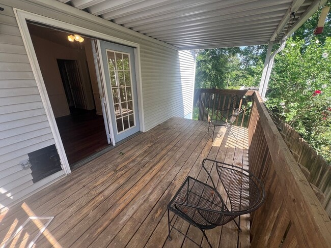 Building Photo - 1023 Yellowhammer Ln