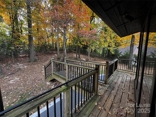 Building Photo - 210 Hargett Ct