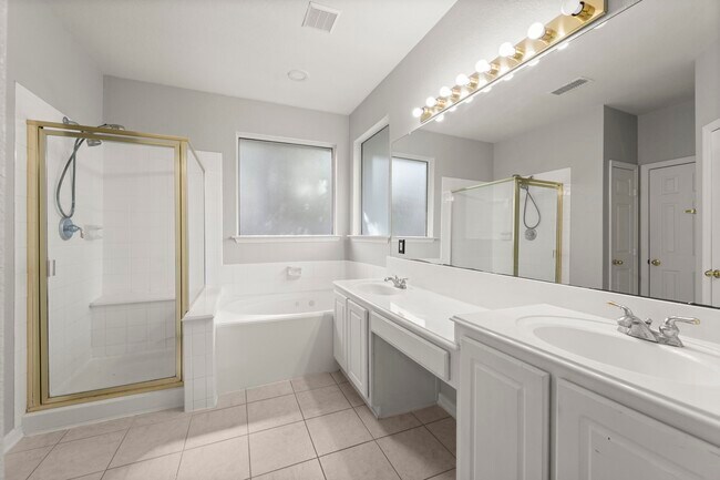 Building Photo - 167 N Whistlers Bend Cir