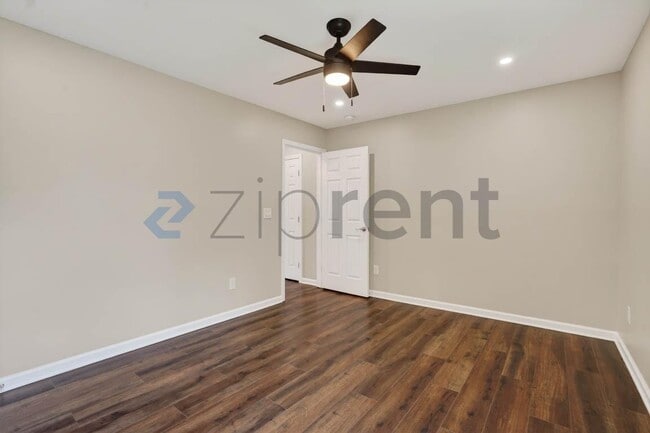 Building Photo - 3271 Cooper Bridge Rd