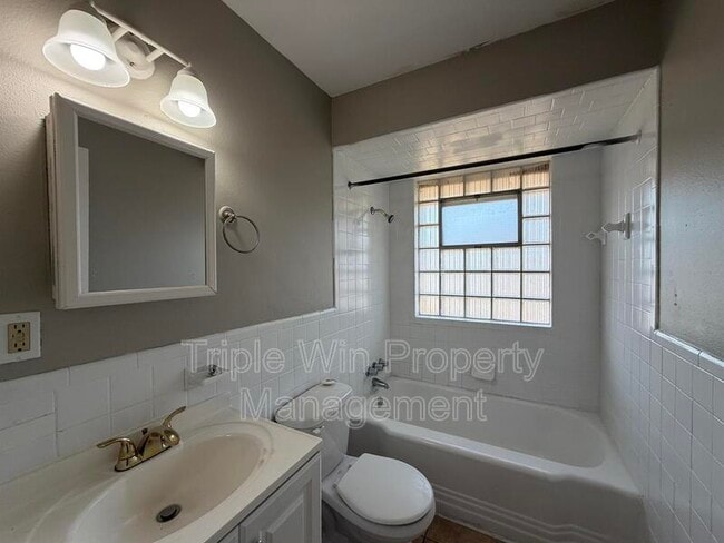 Building Photo - 1110 Jennings Station Rd