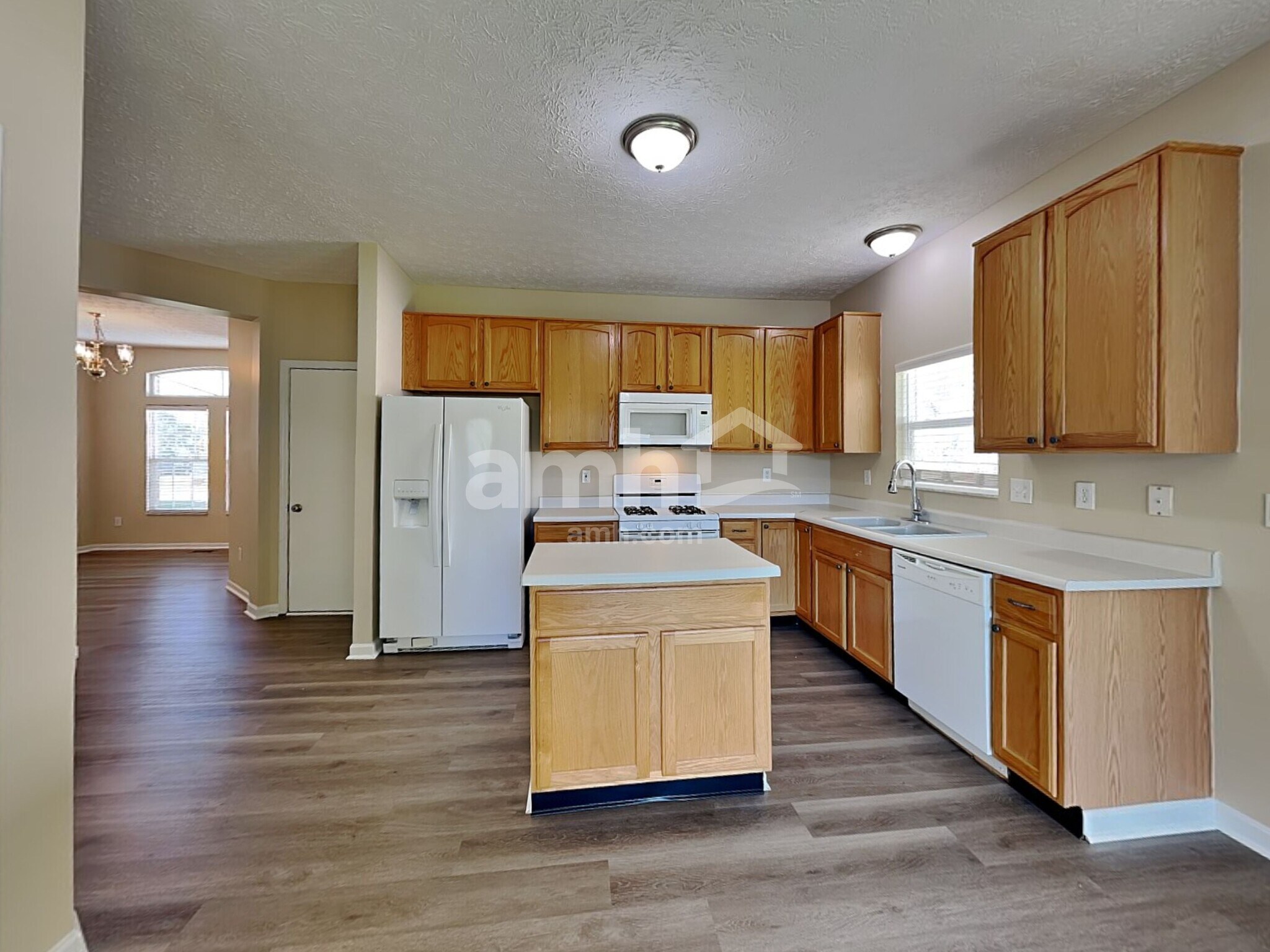 Building Photo - 46 Runkle Dr