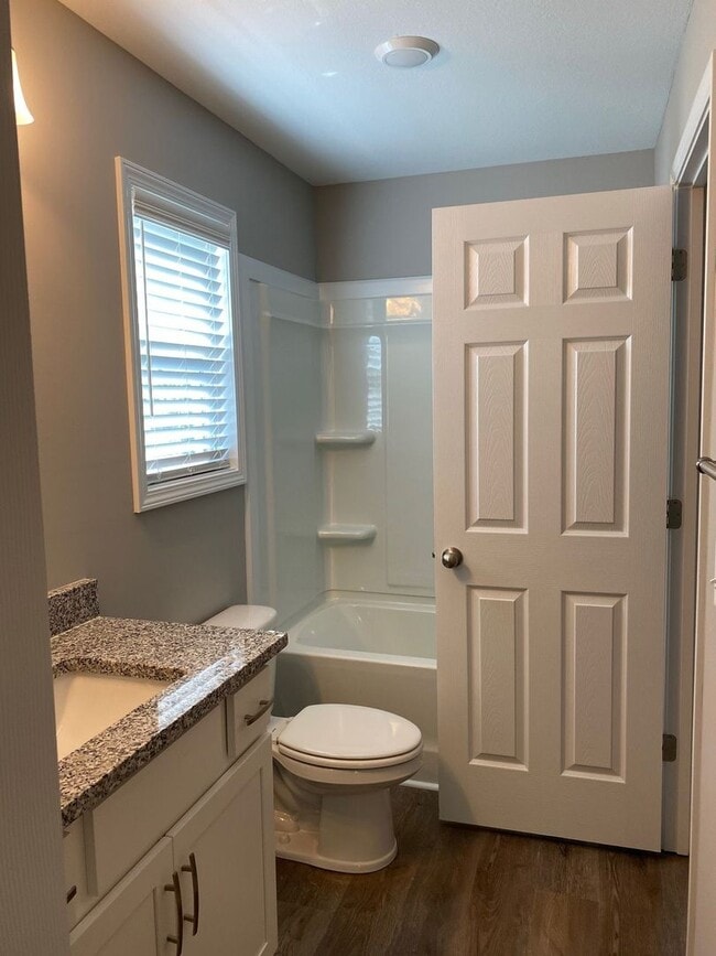 Building Photo - Brand New 2 Story Duplex!!  Close to Downtown with 3 bedrooms and 2 baths.