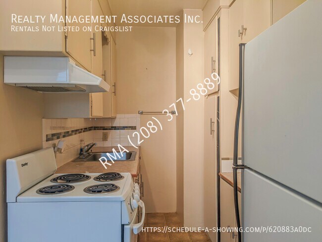 Building Photo - 123 Cleveland Blvd