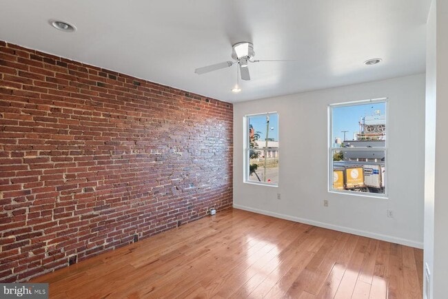 Building Photo - 1004 South Paca St