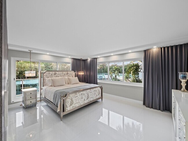 Building Photo - 1151 N Fort Lauderdale Beach Blvd