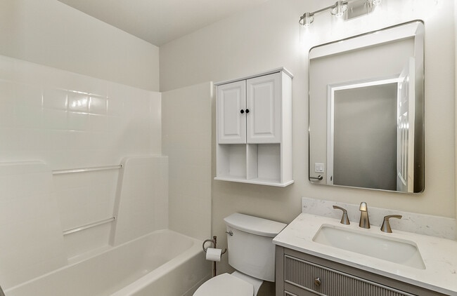 Building Photo - 2132 87th Ave SE