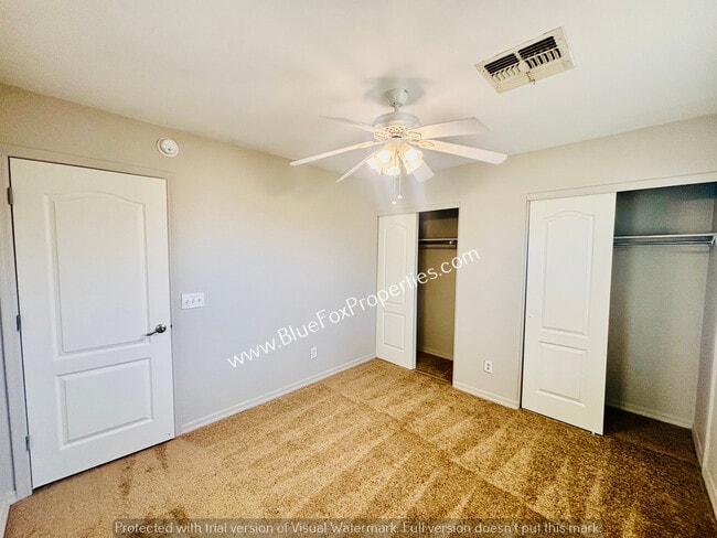 Building Photo - 5858 E Sanderling Dr