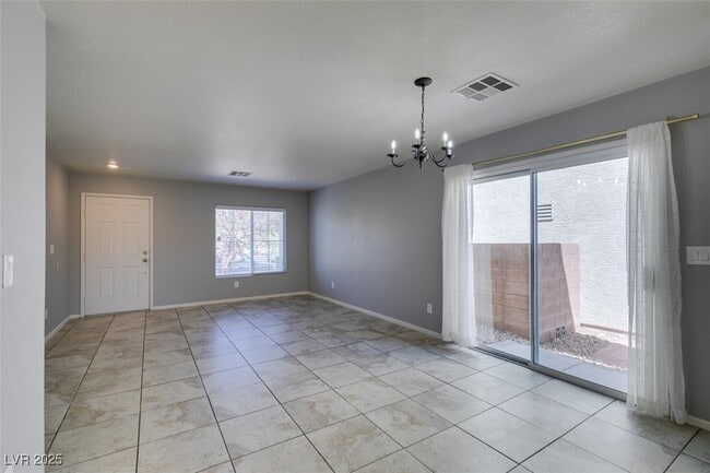 Building Photo - 523 Warminster Ave