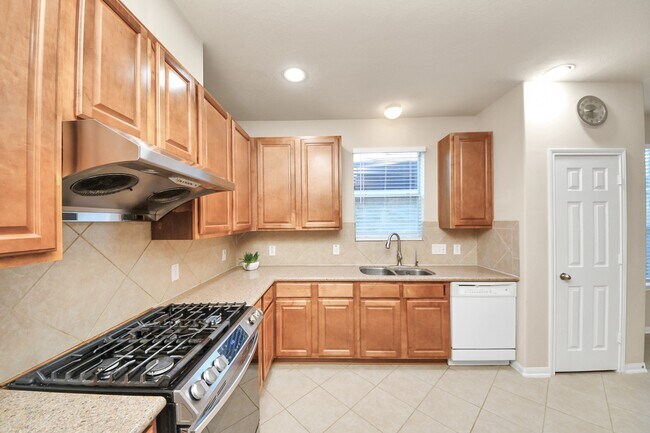 Building Photo - 822 Glen Abbey Dr