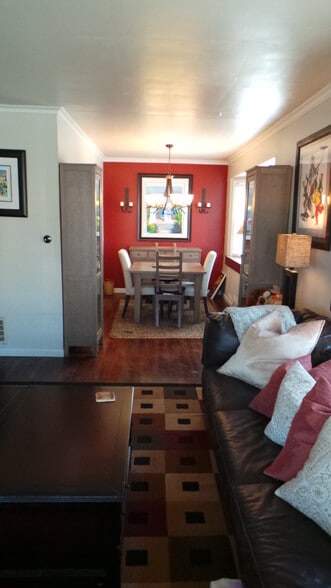 Building Photo - 43 Freeman street