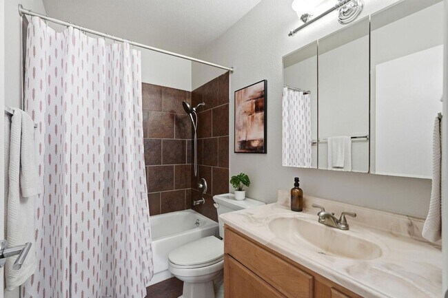 Building Photo - 3039 N 38th St