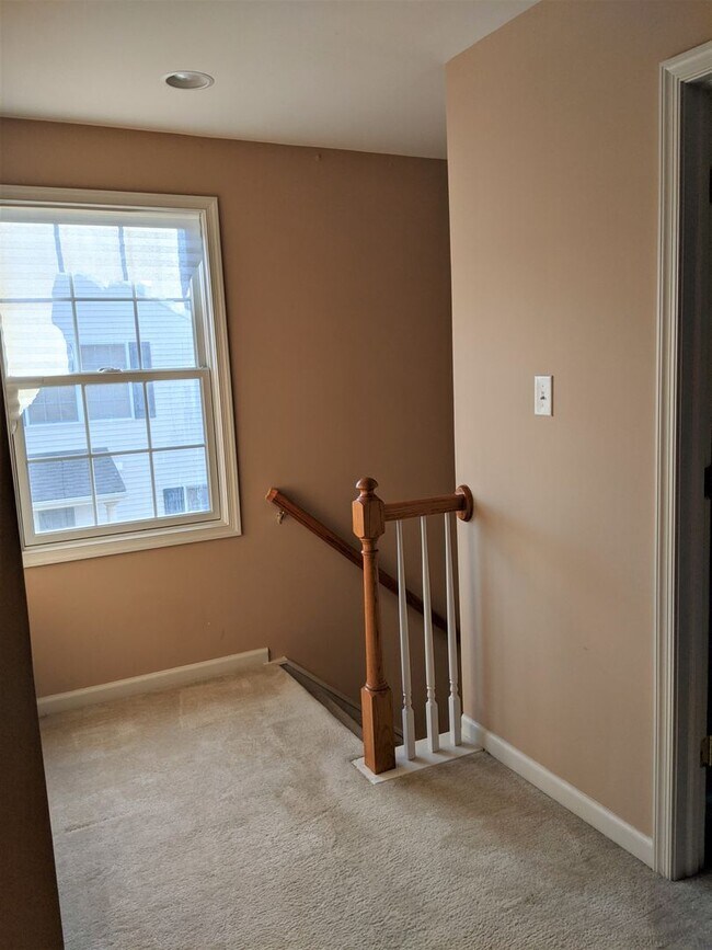 Building Photo - Perfect Townhouse Rental in Sicklerville!