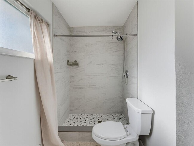Building Photo - 4044 Headsail Dr