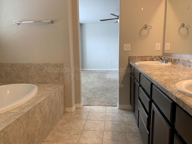 Building Photo - 8885 Vanderwood Rd