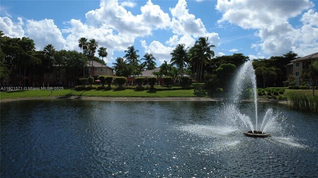 Building Photo - 4177 N Haverhill Rd