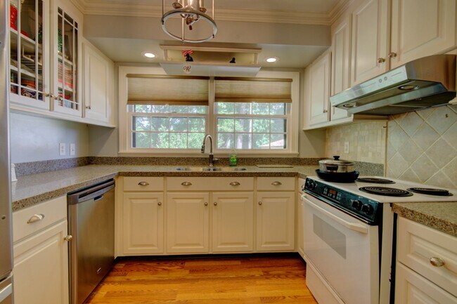 Building Photo - COMING SOON! Your Dream Home Awaits! Gorge...