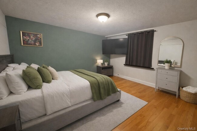 Building Photo - 14 Kenneth Ave